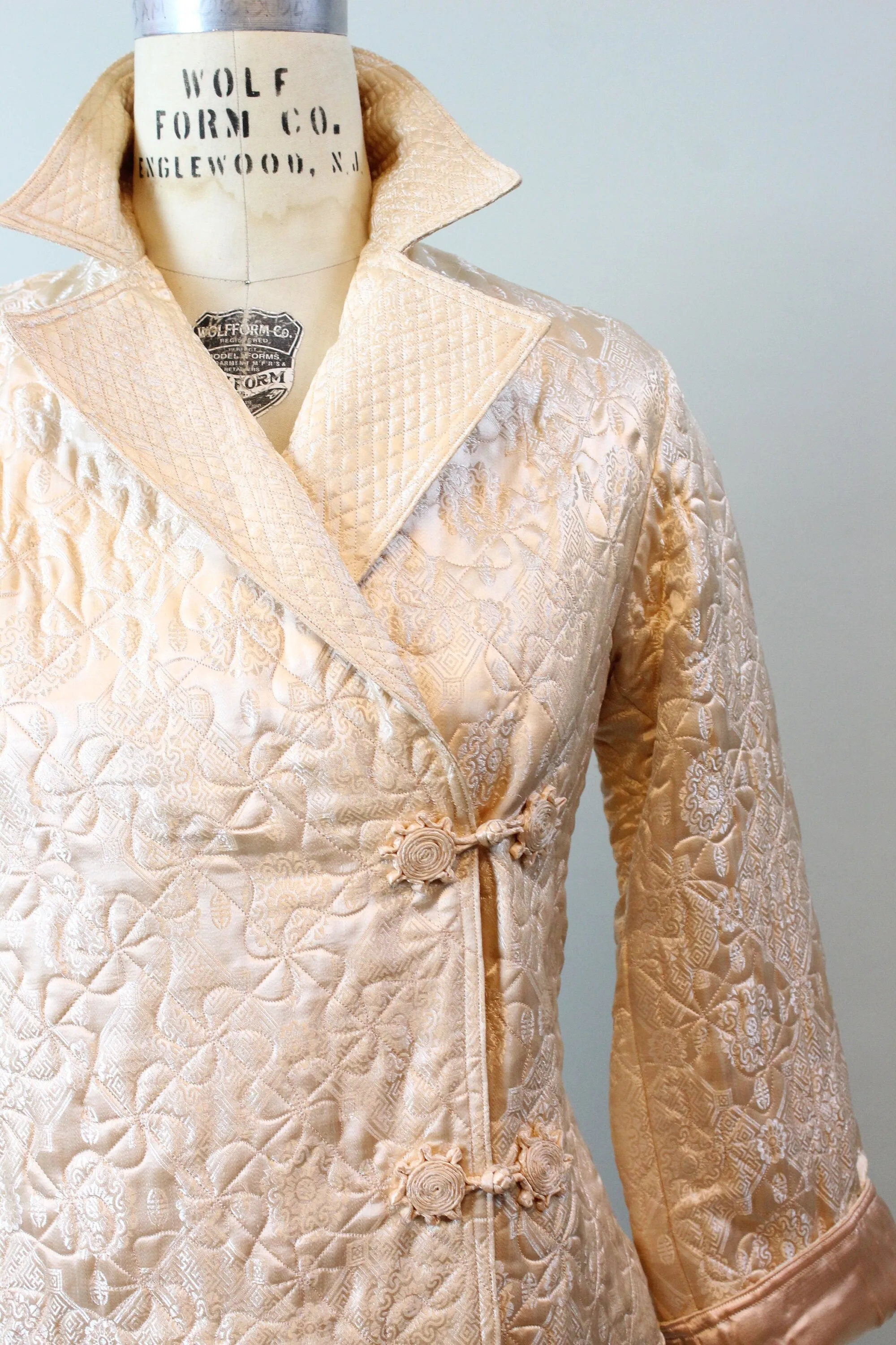 1940s ASIAN QUILTED bed jacket lingerie medium | new winter