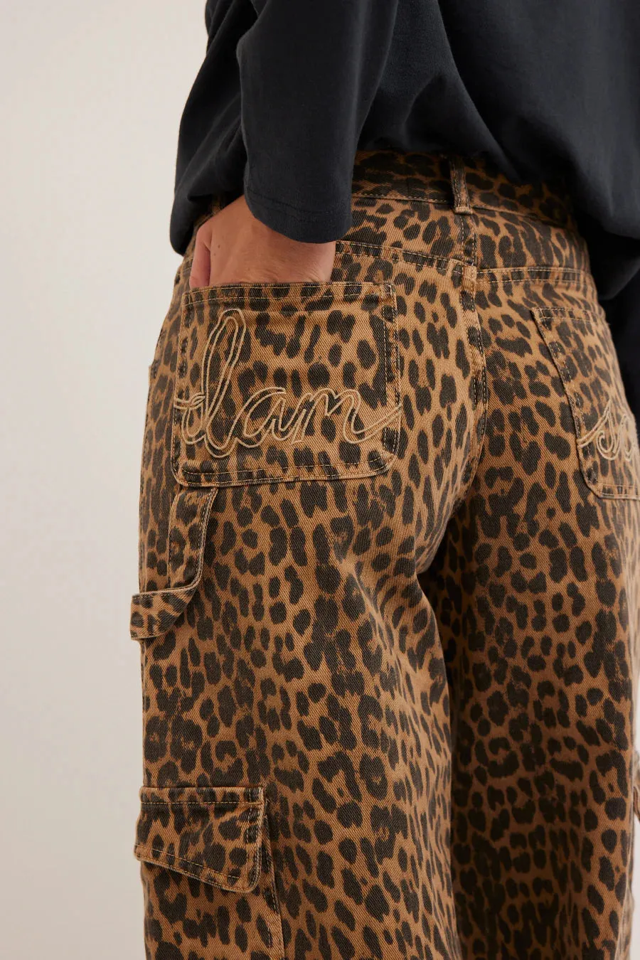 LEOPARD CARGOS