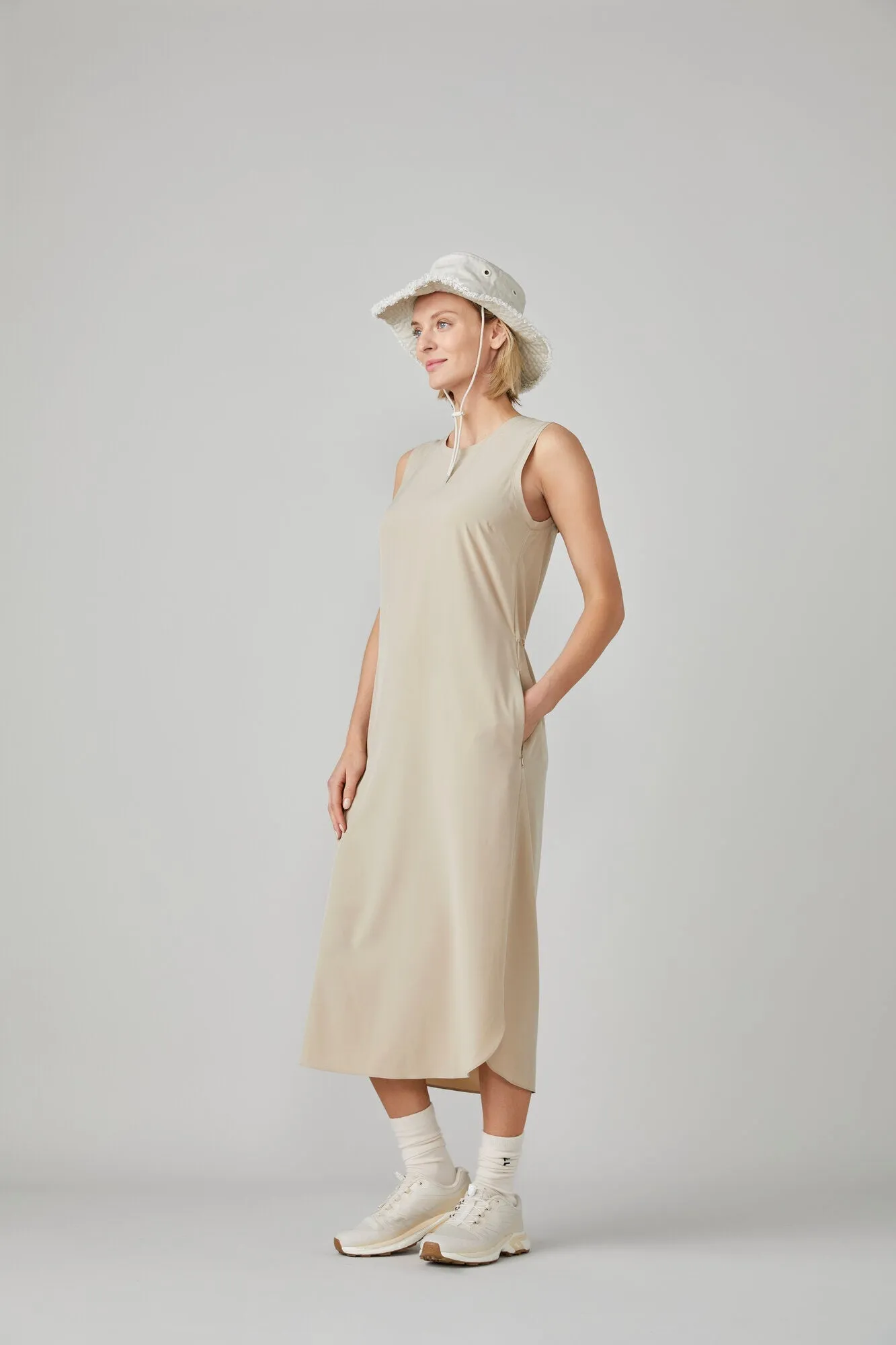 Tech Slk Midi Dress